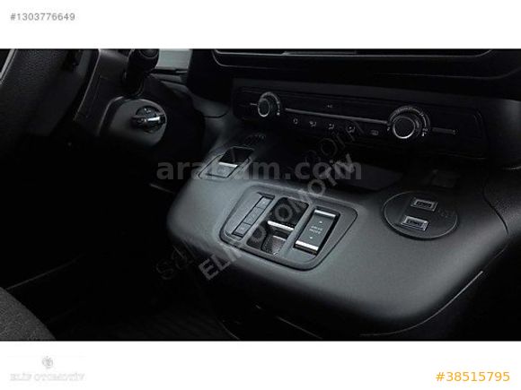 OPEL COMBO 2025 1.5 D ESSENTİAL OTOMATİK VTS 3.999 KM'DE LEKESİZ