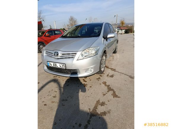 Sahibinden Toyota Auris 1.33 Comfort 2012 Model
