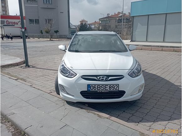 Sahibinden Hyundai Accent Blue 1.6 CRDI Mode Plus 2015 Model  204.000 km Beyaz