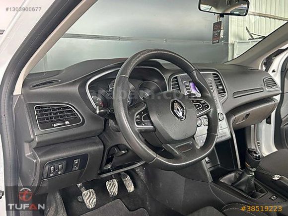 2020 MODEL RENAULT MEGANE BENZİN+MANUEL 135.000 KM'DE