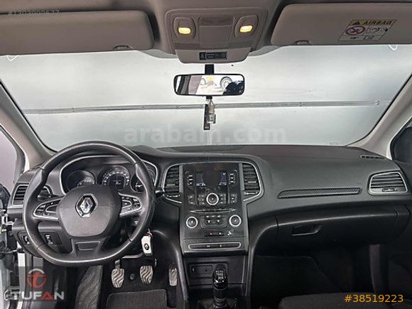 2020 MODEL RENAULT MEGANE BENZİN+MANUEL 135.000 KM'DE