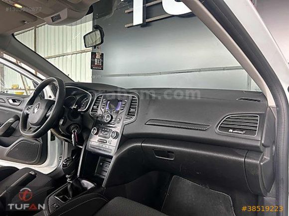 2020 MODEL RENAULT MEGANE BENZİN+MANUEL 135.000 KM'DE
