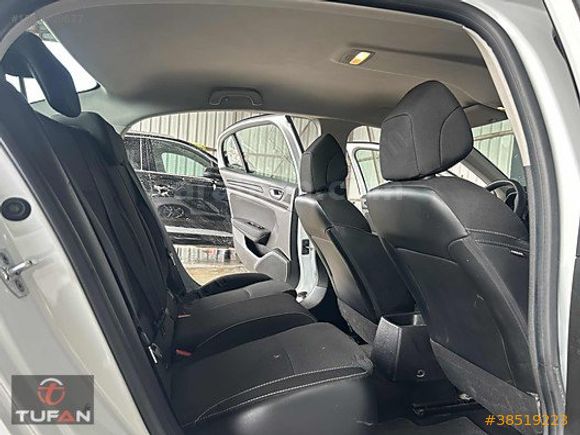 2020 MODEL RENAULT MEGANE BENZİN+MANUEL 135.000 KM'DE