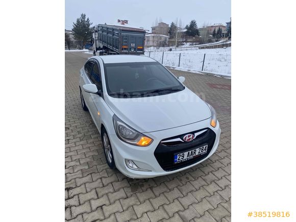 Sahibinden Hyundai Accent Blue 1.6 CRDI Mode 2013 Model 