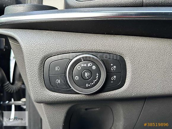 2022 FORD TOURNEO CUSTOM 2.0ECOBLUE 320L TİTANİUMPLUS