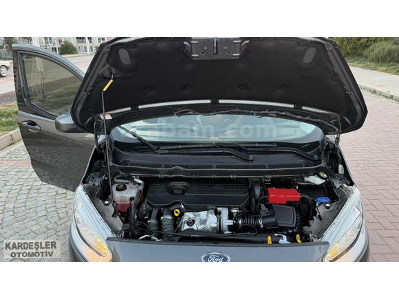 HATASIZ BOYASIZ TTP PAKET 2021 model OTOMOBİL 49 bin km