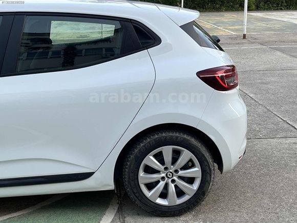 2022 MODEL OTOMATİK CLIO