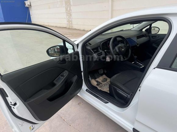 2022 MODEL OTOMATİK CLIO