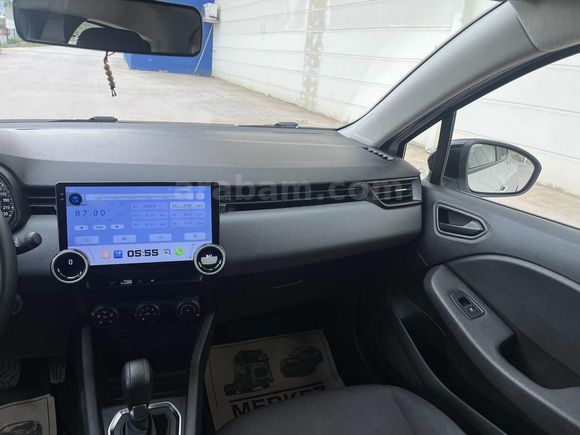 2022 MODEL OTOMATİK CLIO