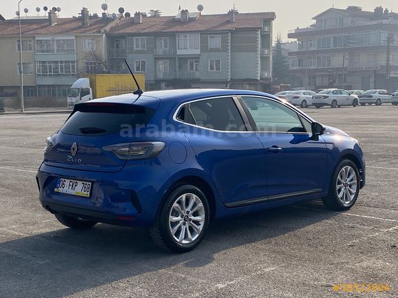 DOKTORDAN EKSTRALI 2025 7.000 KM OTOMATİK 1.0 TCE CLİO EVOLUTİON