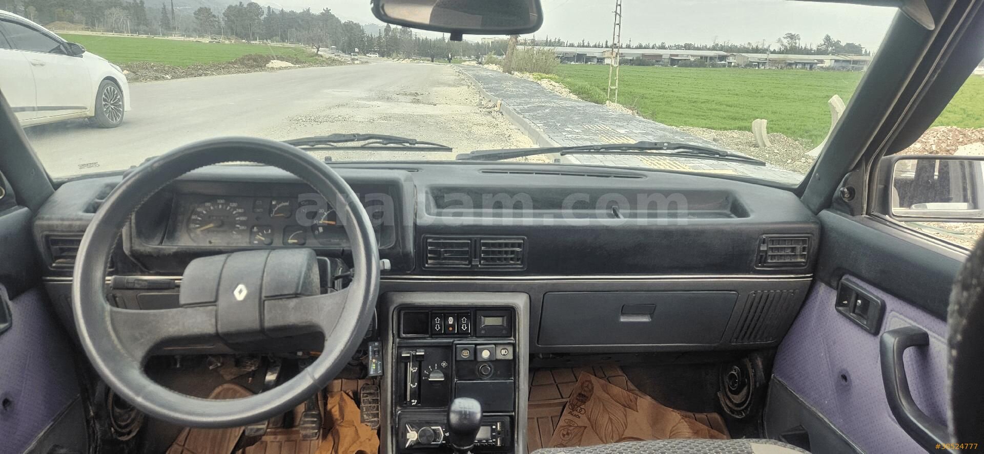Sahibinden Renault R 11 GTS 1988 Model Hatay 360.000 km Füme 4