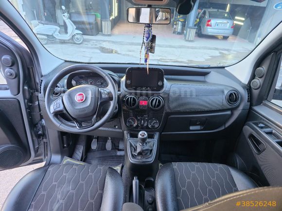 Sahibinden Fiat Fiorino Combi 1.4 Fire Premio 2023 Model