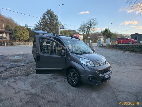 Sahibinden Fiat Fiorino Combi 1.4 Fire Premio 2023 Model