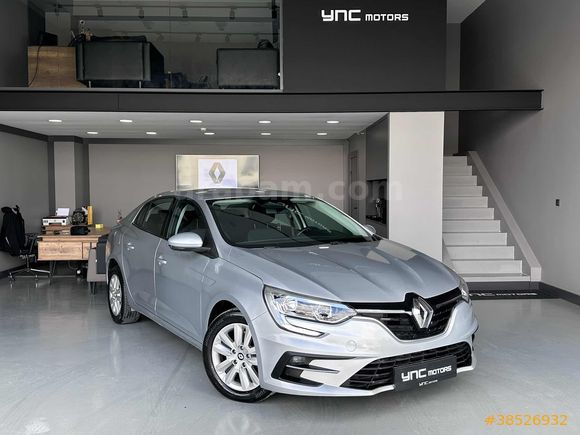 YNC MOTORS 2025 RENAULT MEGANE 1.3 EDC TOUCH 50.000 KM