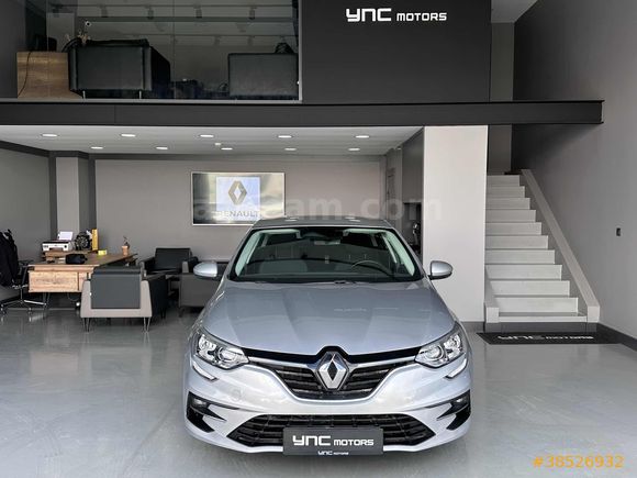 YNC MOTORS 2025 RENAULT MEGANE 1.3 EDC TOUCH 50.000 KM