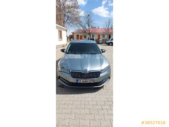 Düşük KM - Masrafsız - 2021 Superb Comfort Plus / Ekstralı