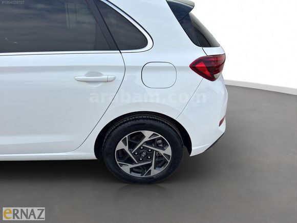 ERNAZ OTODAN 2025 HYUNDAİ i30 1.5 T-GDI Mhev Comfort DCT