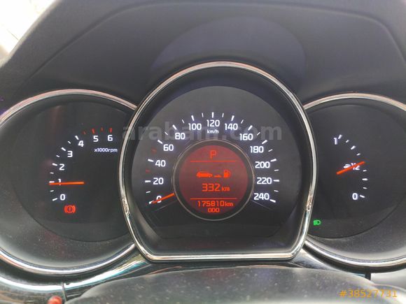Sahibinden Kia Ceed 1.6 CRDi Concept 2013 Model  2014 trafige çıkmış 175810 km