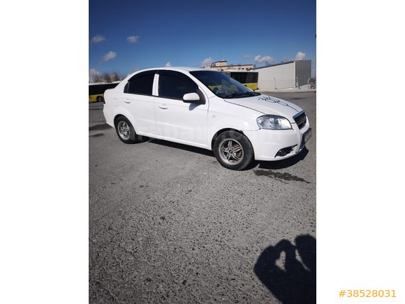 Sahibinden Chevrolet Aveo 1.4 LS 2011 Model  170.000 km Beyaz