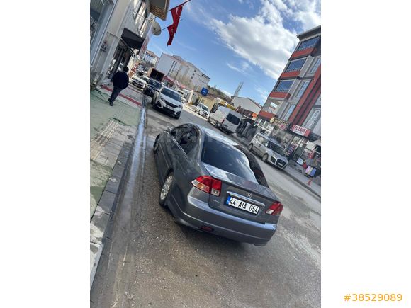 Sahibinden Honda Civic 1.6i VTEC ES 2005 Model 