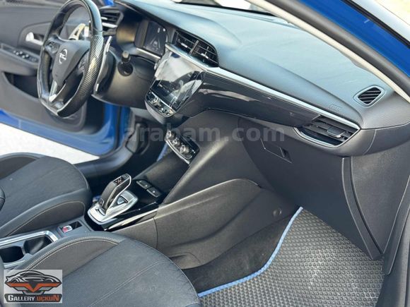 HATASIZ BOYASIZ ÇİFT RENK CAM TAVAN OTOMATİK EN DOLUSU CORSA