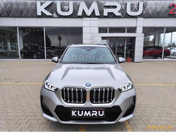 KUMRU OTOMOTİV'DEN 2025 X1 PLUG-IN HYBRİD xDrive25e 245HP /// M SPORT