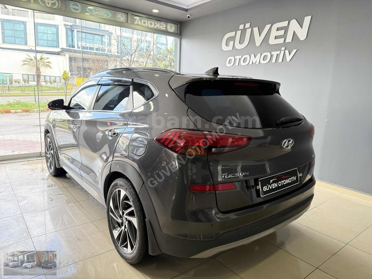GÜVEN OTOMOTİVDEN TEMİZ VE BAKIMLI ELİTE TUCSON 4X2 5