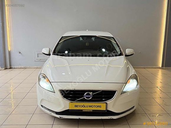 BEYOĞLU MOTORS'DAN HATASIZ VOLVO V40 1.6 D ADVANCE