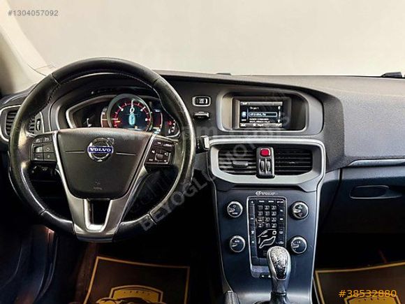BEYOĞLU MOTORS'DAN HATASIZ VOLVO V40 1.6 D ADVANCE