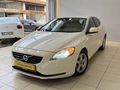BEYOĞLU MOTORS'DAN HATASIZ VOLVO V40 1.6 D ADVANCE