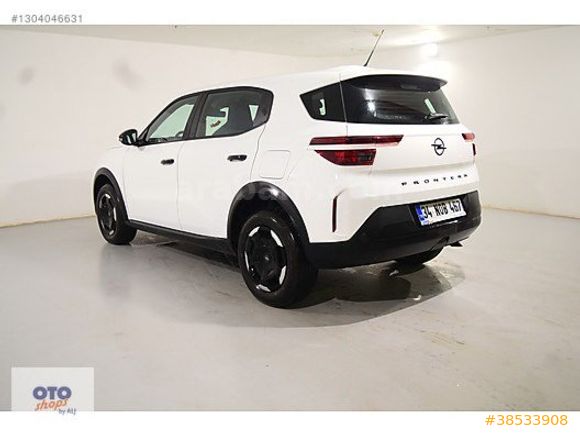 Opel Frontera 1.2 Hybrid Edition Dct 145HP - 2025