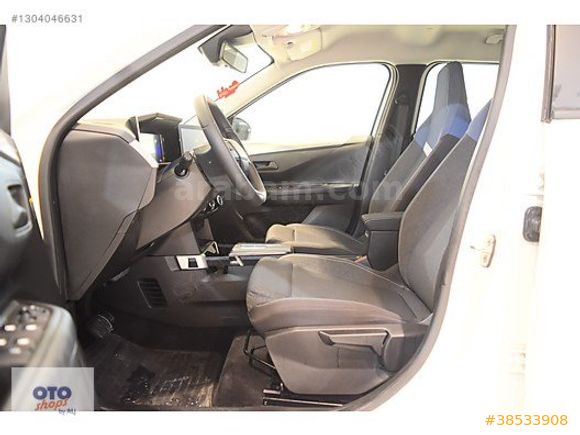 Opel Frontera 1.2 Hybrid Edition Dct 145HP - 2025