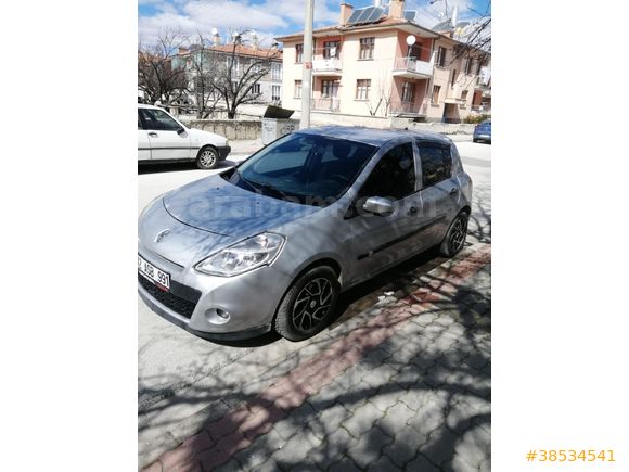 Sahibinden Renault Clio 1.5 dCi Authentique Edition 2012 Model