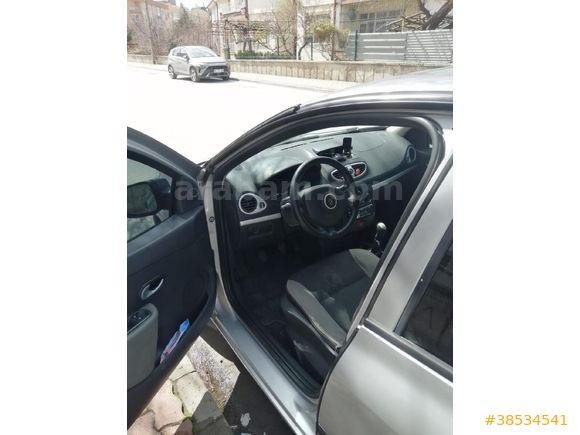 Sahibinden Renault Clio 1.5 dCi Authentique Edition 2012 Model