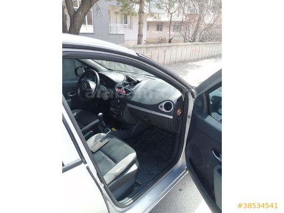 Sahibinden Renault Clio 1.5 dCi Authentique Edition 2012 Model