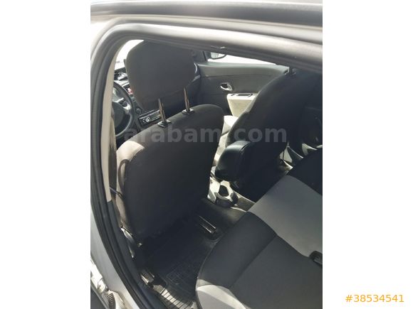 Sahibinden Renault Clio 1.5 dCi Authentique Edition 2012 Model