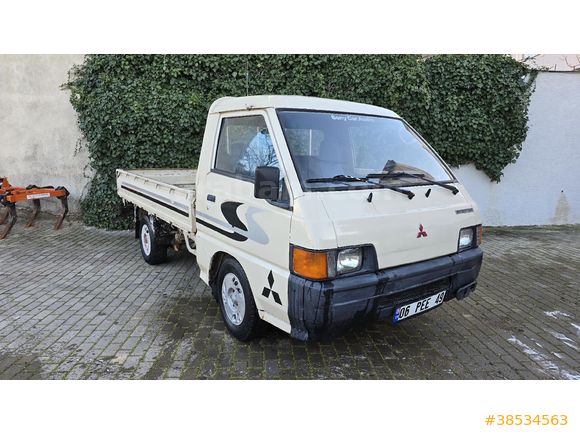 MUAYENESİ YENİ MOTORU TEMİZ L300