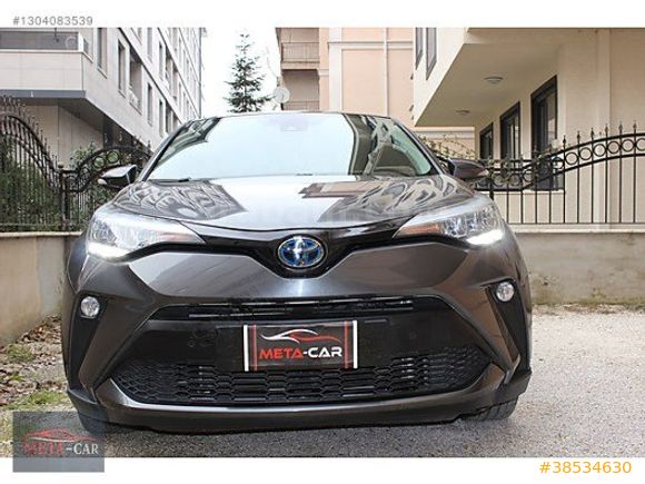 TOYOTA C-HR 1.8 HYBRID FLAME OTOMATİK | 72.000 KM | META CAR
