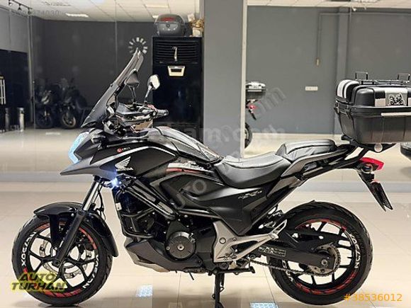 Galeriden Honda NC 750 X DCT 2015 Model Denizli 50.000 km Siyah