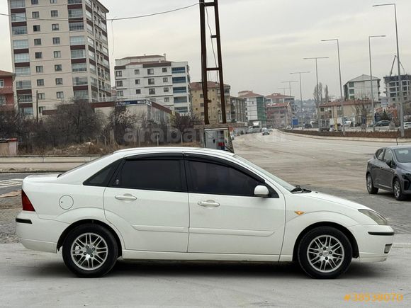 Sahibinden Ford Focus 1.6 Ghia 2002 Model