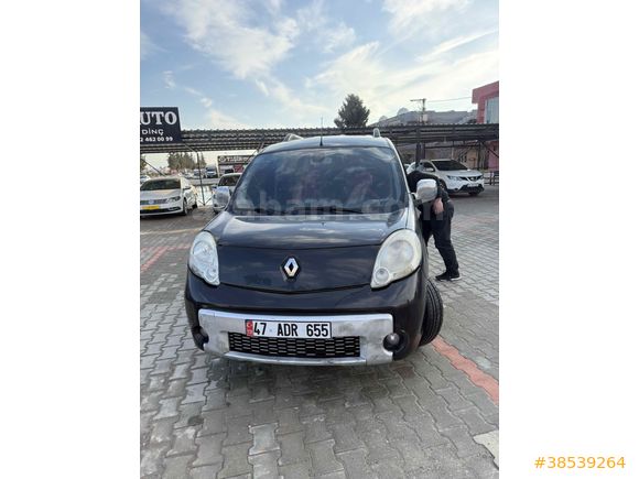 Sahibinden Renault Kangoo Multix 1.5 dCi Chromeline Edition 2011 Model 