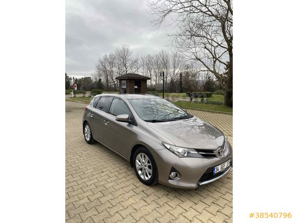 Sahibinden Toyota Auris 1.4 D-4D Active Skypack