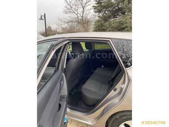 Sahibinden Toyota Auris 1.4 D-4D Active Skypack
