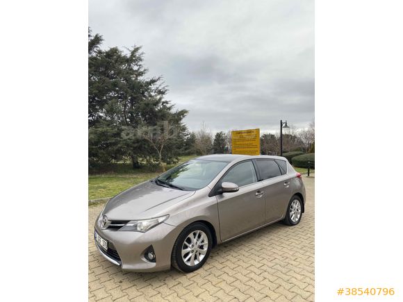 Sahibinden Toyota Auris 1.4 D-4D Active Skypack