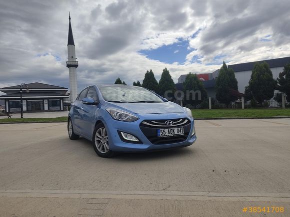 Sahibinden Hyundai i30 1.6 GDi Elite 2014 Model  178.000 km Mavi
