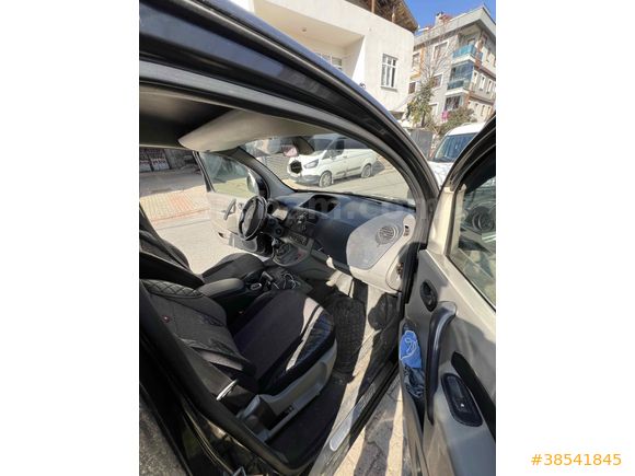 Sahibinden Renault Kangoo Multix 1.5 dCi Privilege Chromeline 2010 Model 