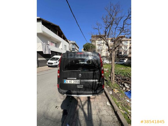 Sahibinden Renault Kangoo Multix 1.5 dCi Privilege Chromeline 2010 Model 