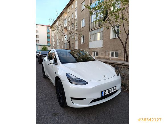 Sahibinden Hatasız Boyasız Servis garantisi yok Tesla Model Y Standart Range 2024 Model  58.000 km Beyaz
