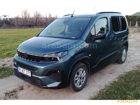 Sahibinden 5 aylık, sıfır gibi hatasız Peugeot Rifter Allure