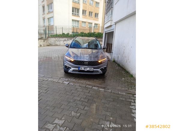 Sahibinden Fiat Egea Cross 1.4 Fire Urban 2024 Model İstanbul 10070km Gri (Gümüş)